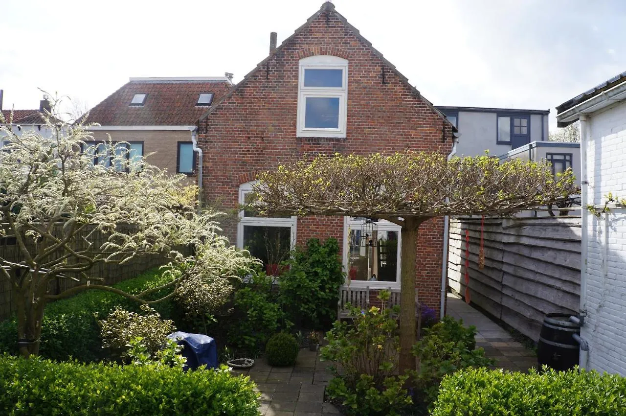 Waar Verblijf Je in Zeeland: 7 Beste Villa's & Vakantiehuizen